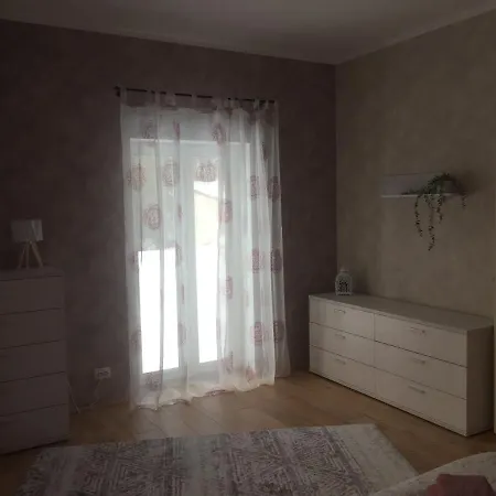 Allika Kuelalistemaja Apartmán *